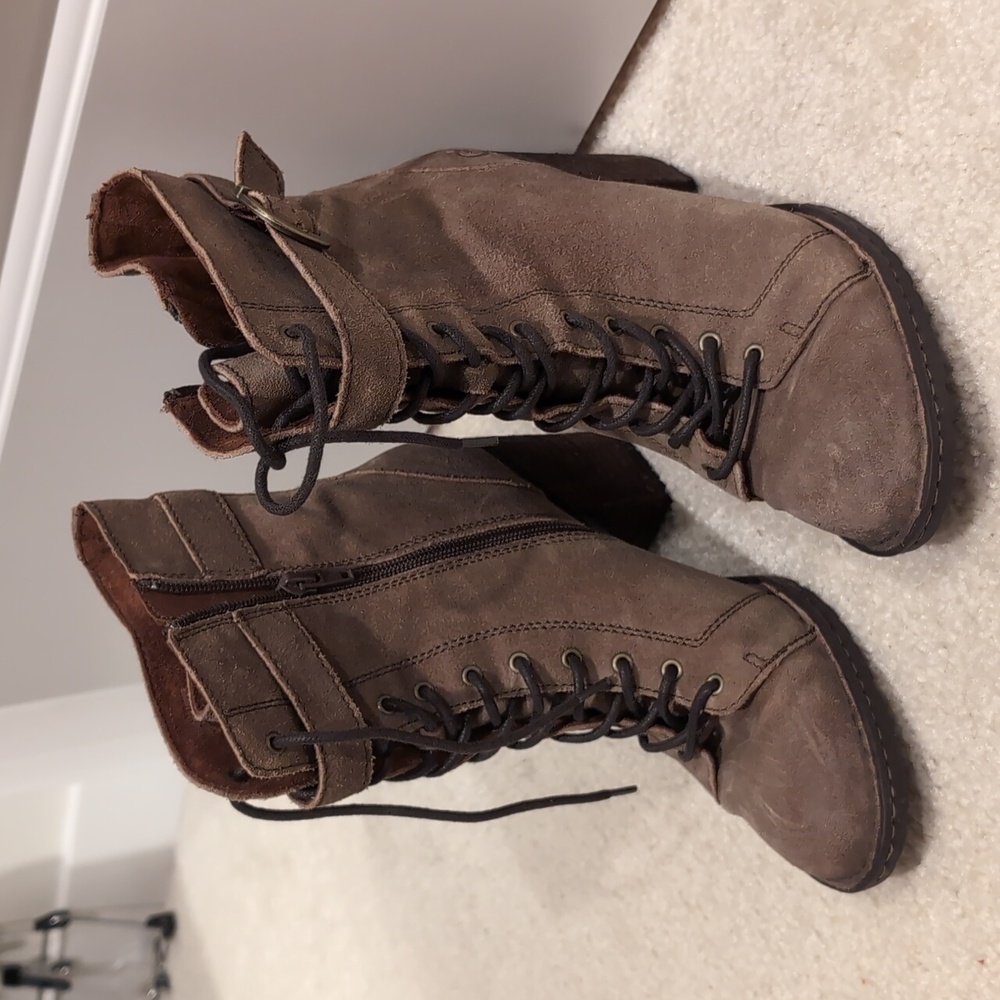 Born genuine suede booties 8